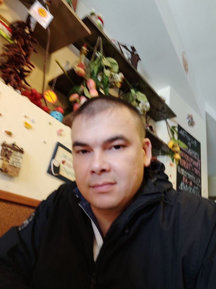   ,   Nikola, 42 ,   ,   , c 