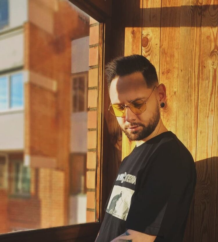  ,   , 32 ,   , 