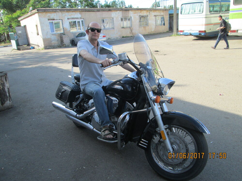  10566797  VLAD, 57 ,    