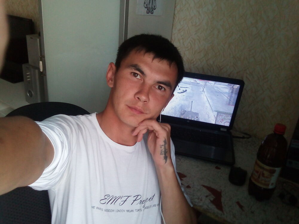  10087527  Danyar, 31 ,    
