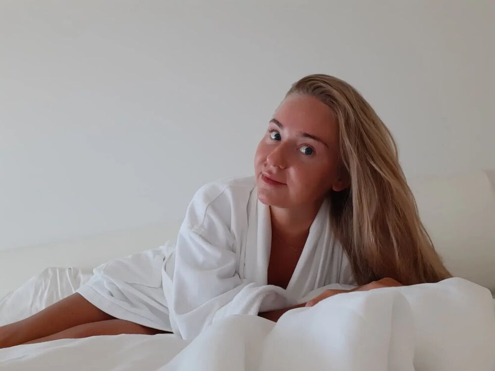  33320207  Anastasia, 40 ,    -