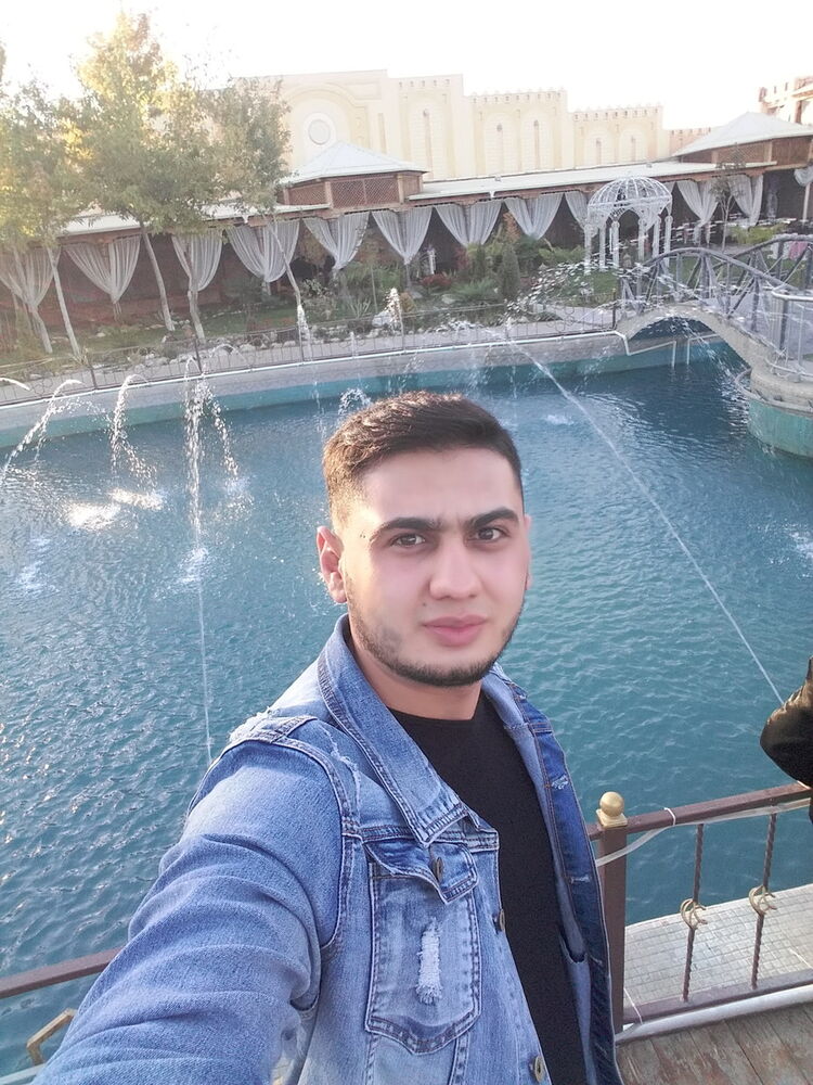  18954577  Shaxriyor, 31 ,    