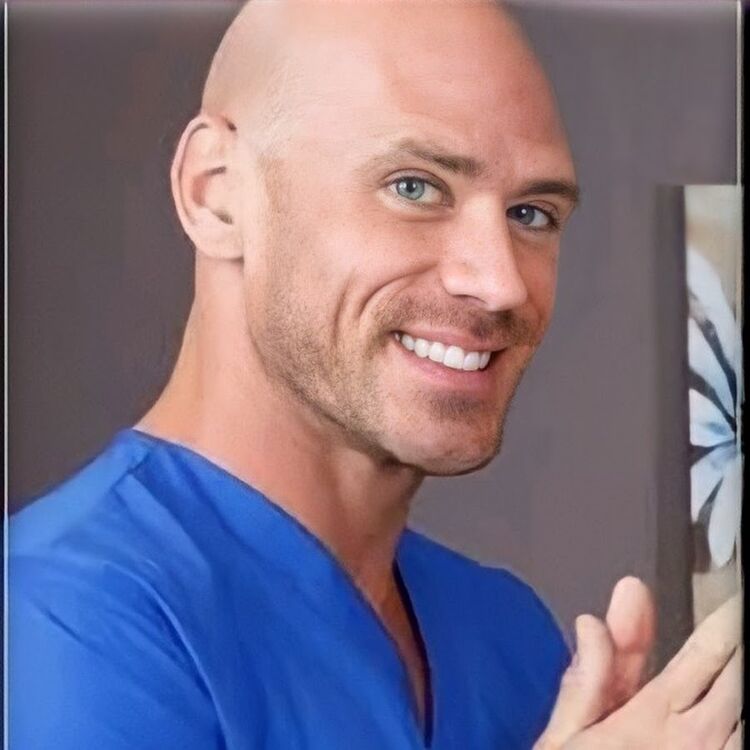 ���� 56142197 ����� Johny cince, 20 ���, ���� ���������� � ��������