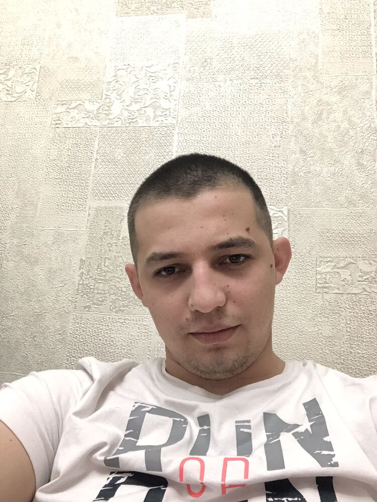  22642817  Komoliddin, 29 ,    