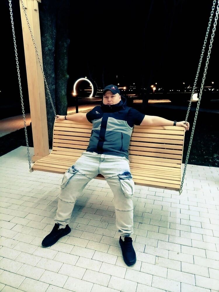  ,   Artem, 25 ,   ,   