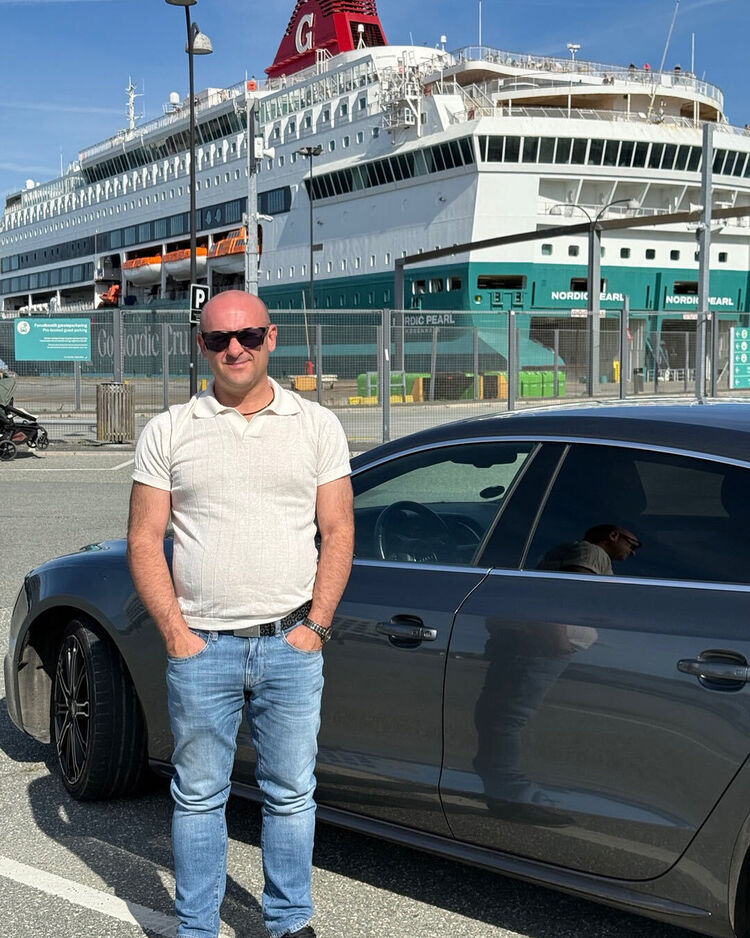 ���� 54256457 ������� Markiyan, 41 ���, ���� ���������� � Langesund