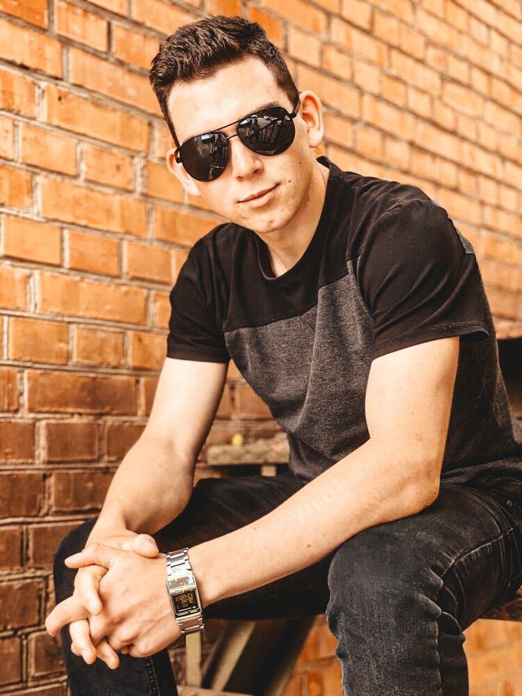  31285367  , 24 ,    -