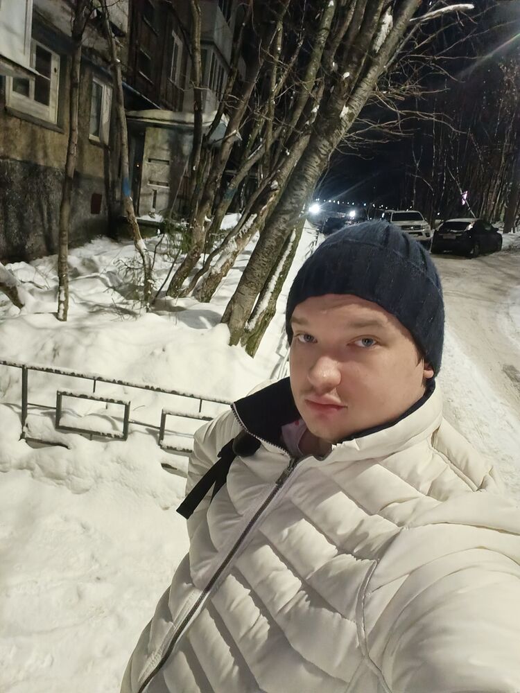  48333477  Ivan, 31 ,    