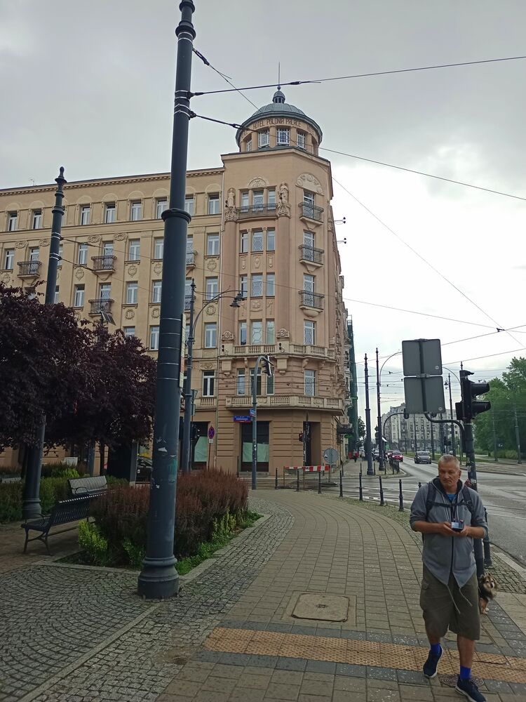  28112787  , 52 ,    