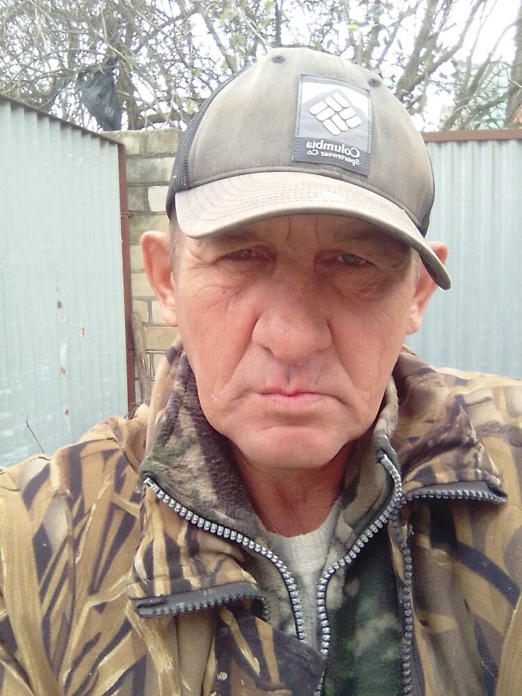  39662617  Alecsandr, 59 ,    