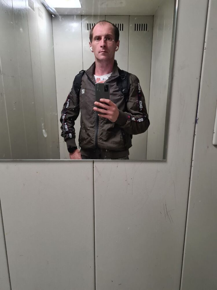  46717277  , 35 ,    