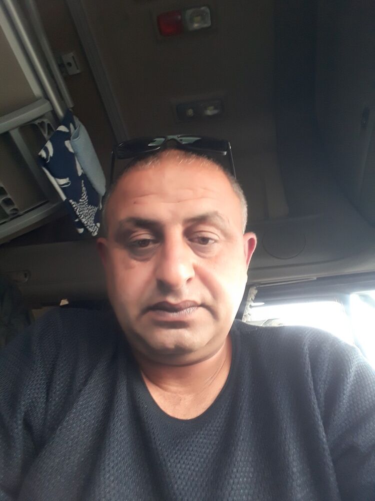 ,   Erik, 46 ,   ,   , c 