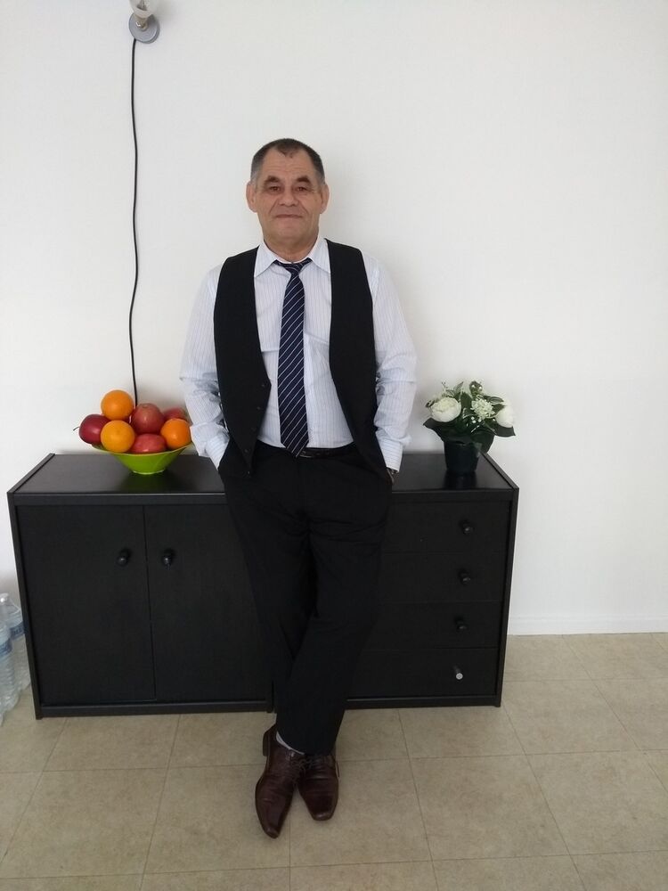  16881607  Vlad, 66 ,    -