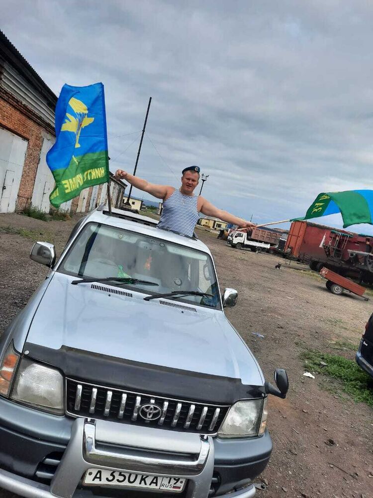  26025937  , 40 ,    