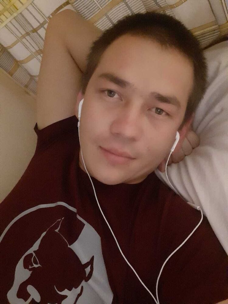  49743977  Olzhas, 32 ,    -