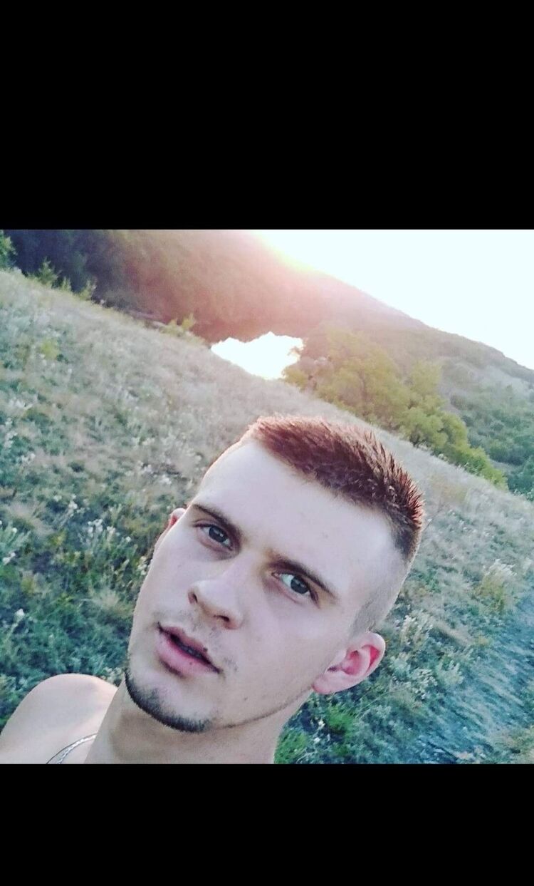  ,   Sasha, 28 ,   