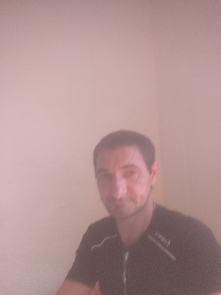  43151817  Lyova, 43 ,    