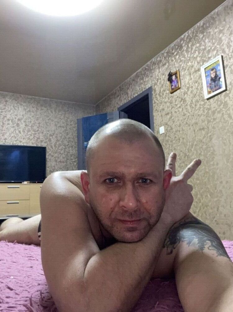  31498427  Evgen, 37 ,    