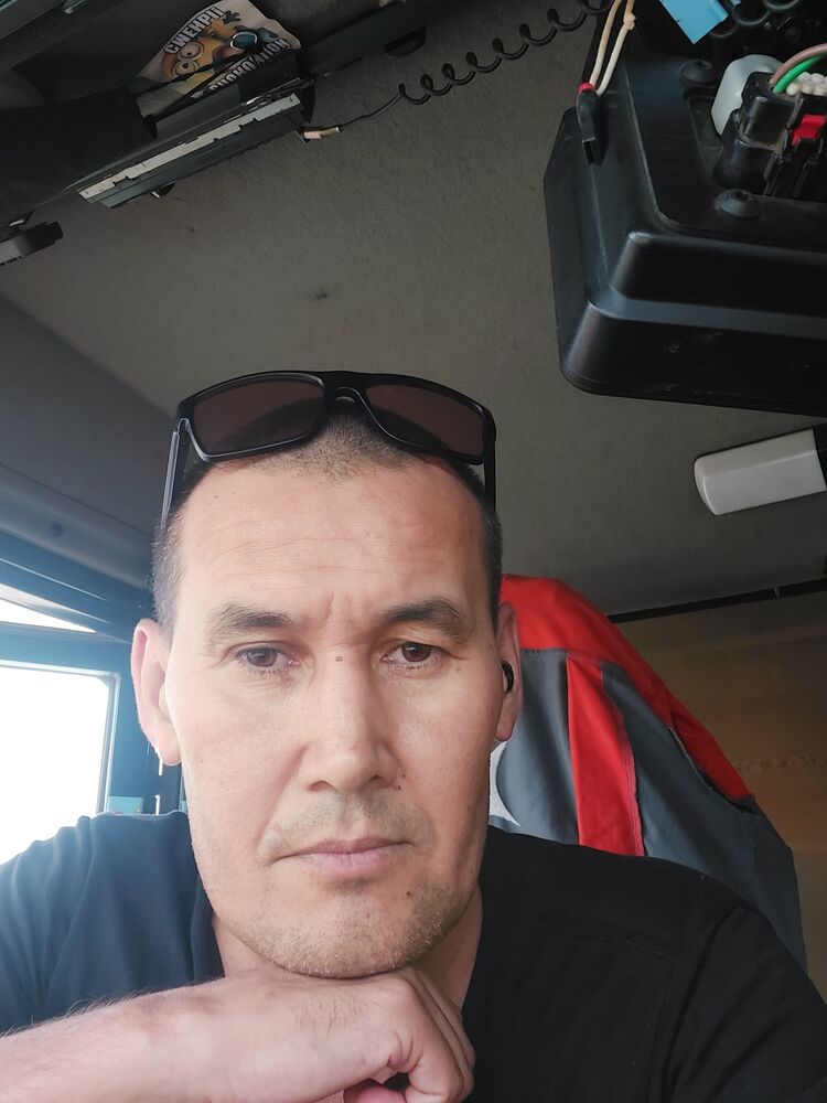  36608777  , 47 ,    