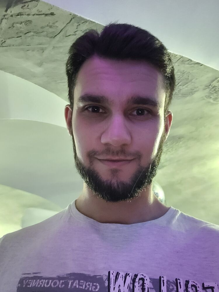  31547567  , 28 ,    