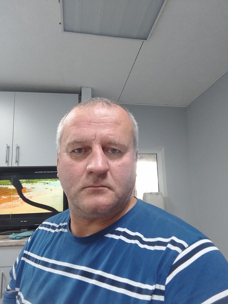  40702547  , 48 ,    