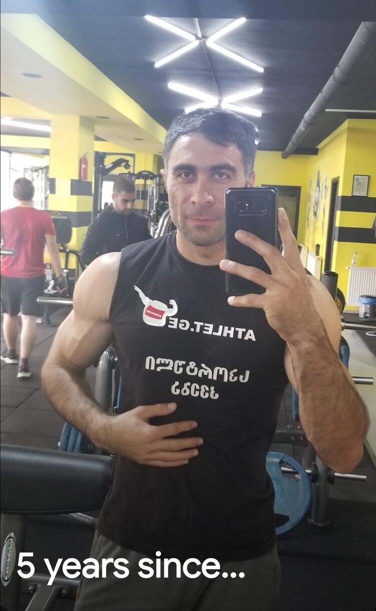  47127107  Levani, 37 ,    