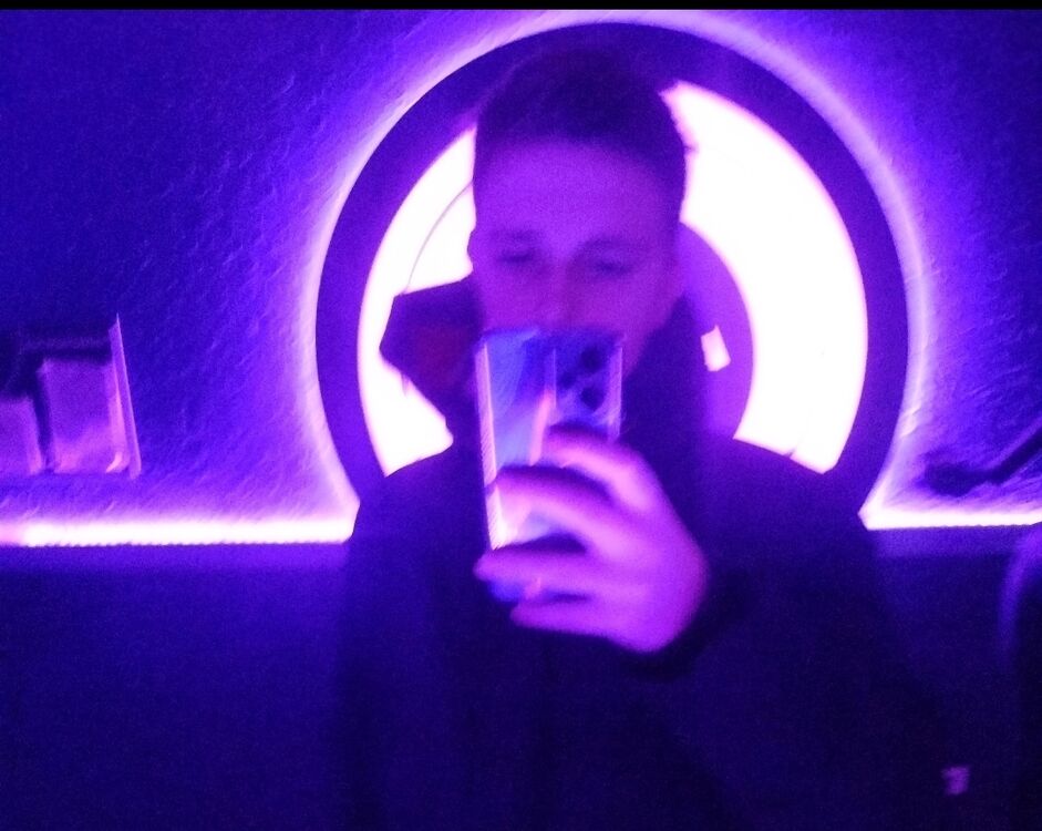  33230797  , 20 ,    