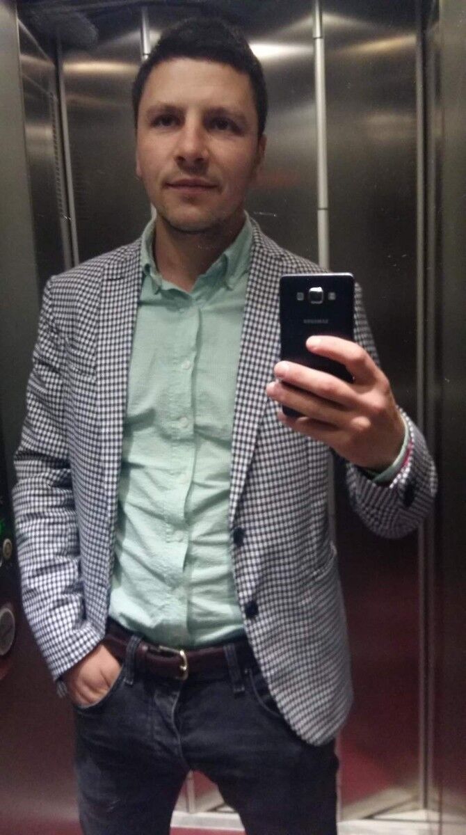  16943887  Andrei, 34 ,    