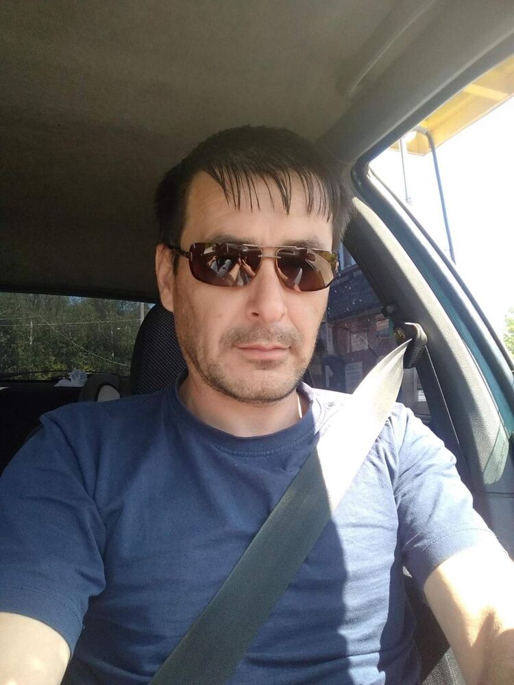  ,   Karim, 41 ,   ,   , c 