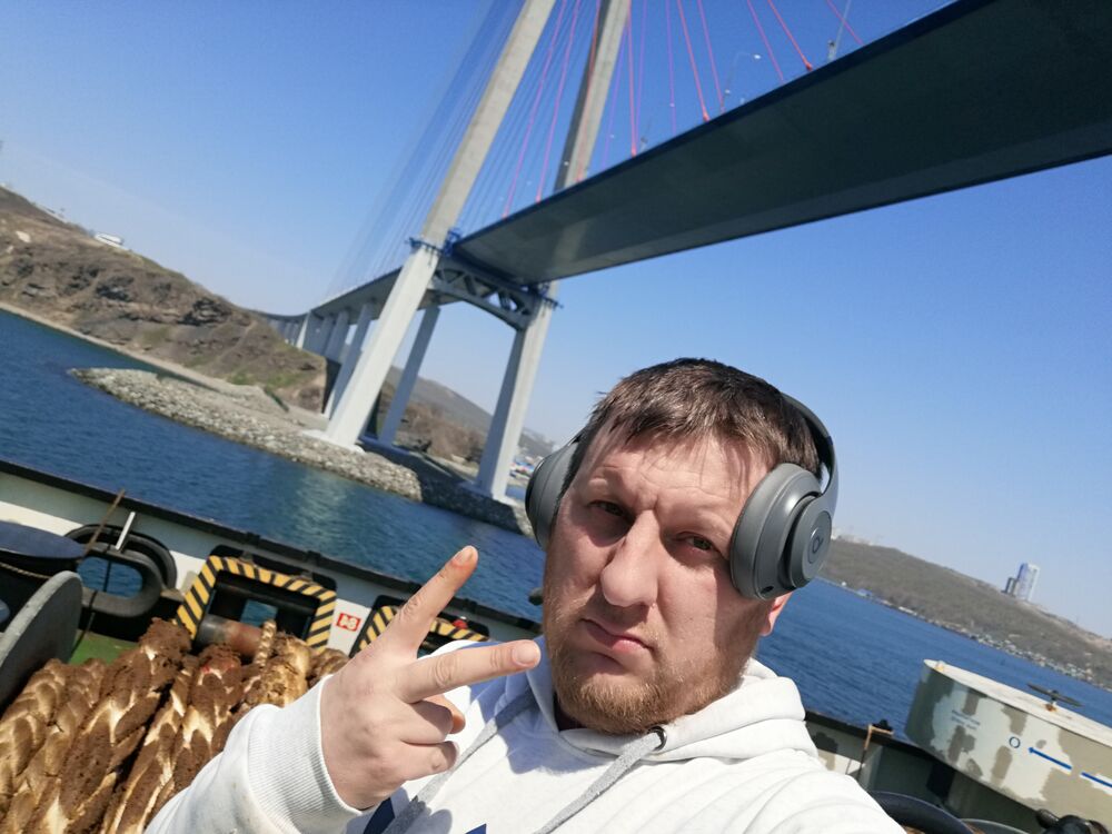  ,   Vladimir, 35 ,   ,   , c 
