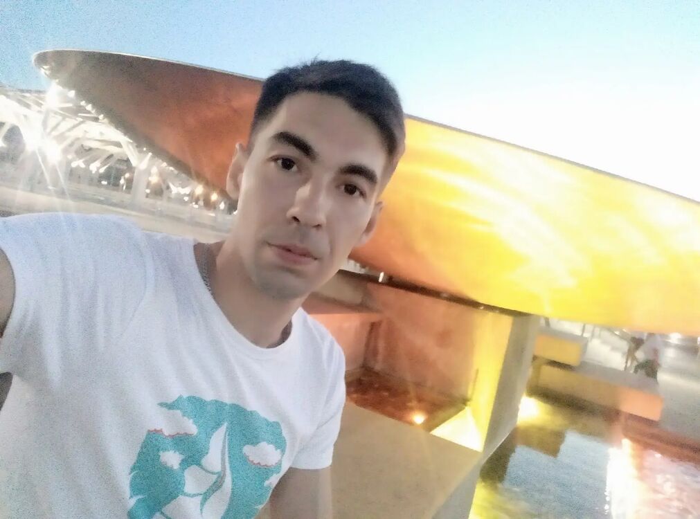  ,   Ruslan, 34 ,   ,   , 