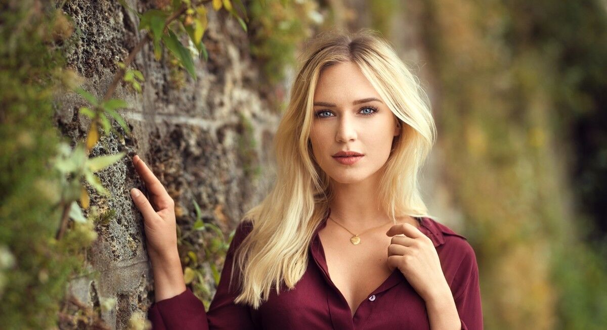  15409477  Ksenia, 42 ,    