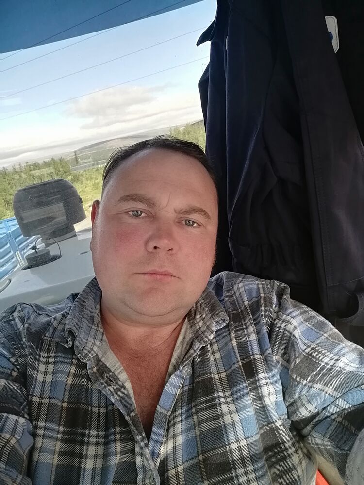  28653407  , 43 ,    