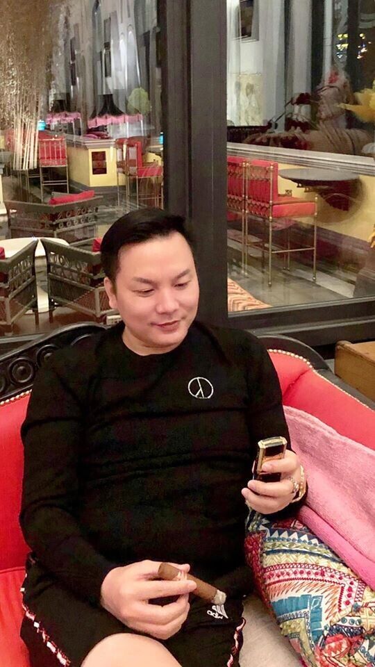 21274717  Zhiwei zhang, 56 ,    Chi-Lung