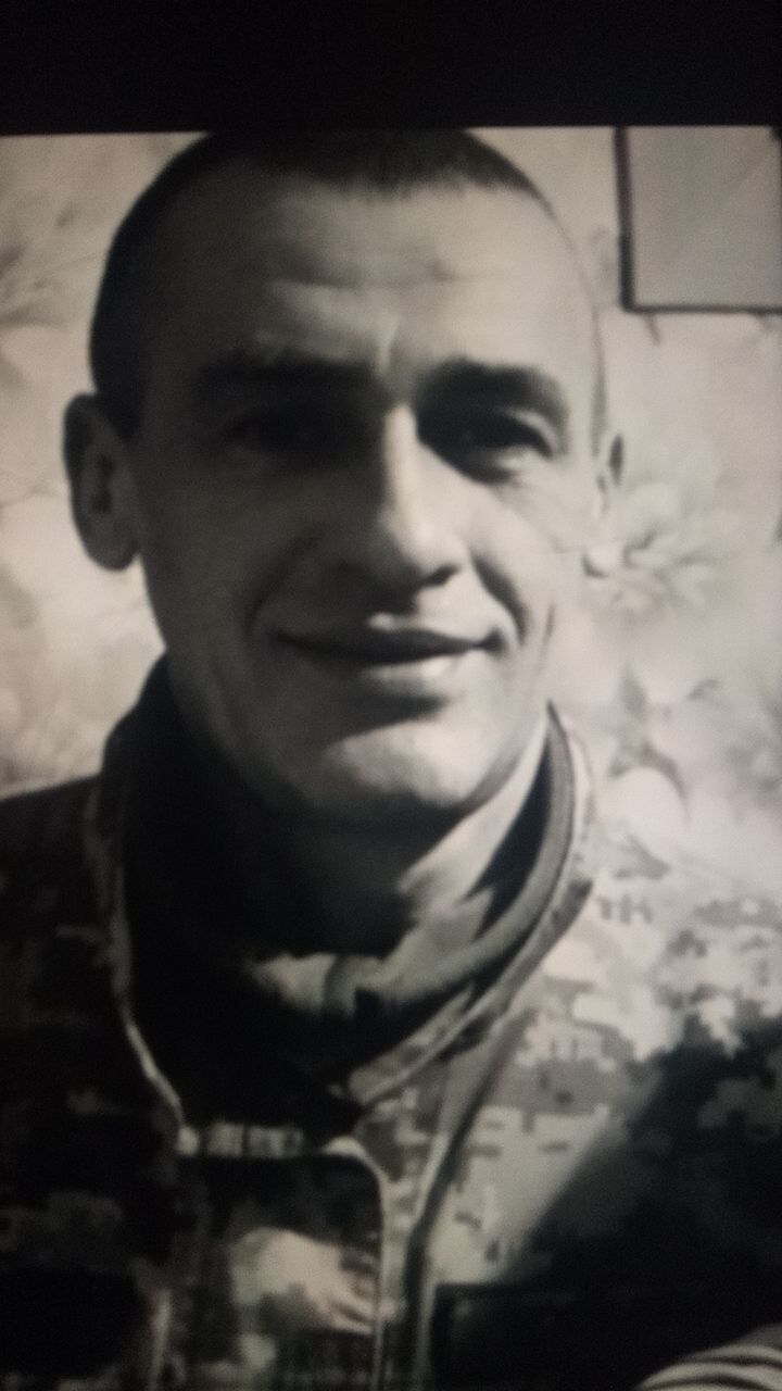  46186647  , 37 ,     