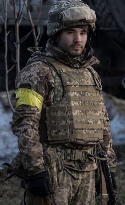  25277357  Ikram, 40 ,    