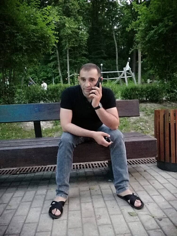  37778457  , 41 ,    