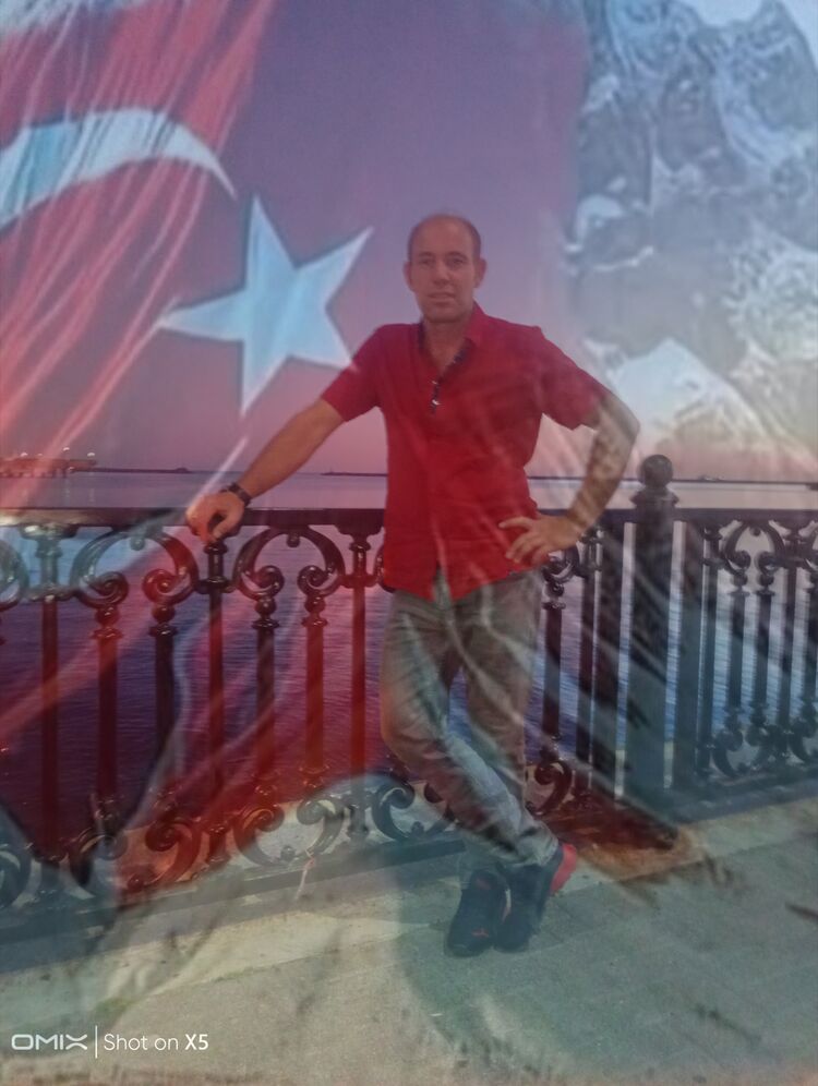  53136997  Reisss, 43 ,    Deleted