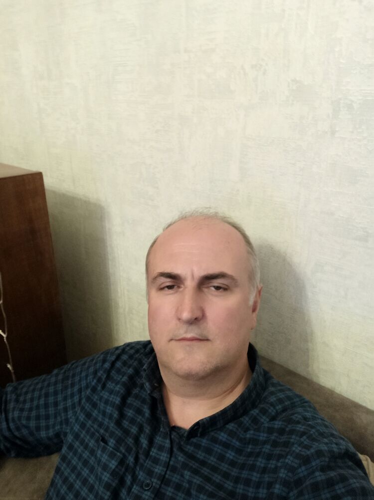  34286437  Konstantine, 50 ,    