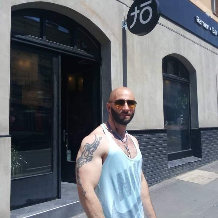  31223967  Andre, 35 ,    