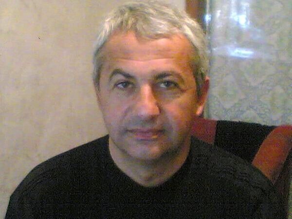  20005087  Samvel, 64 ,    