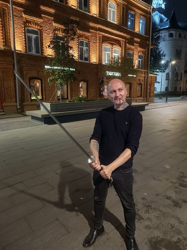  48490867  Vladimir, 36 ,     