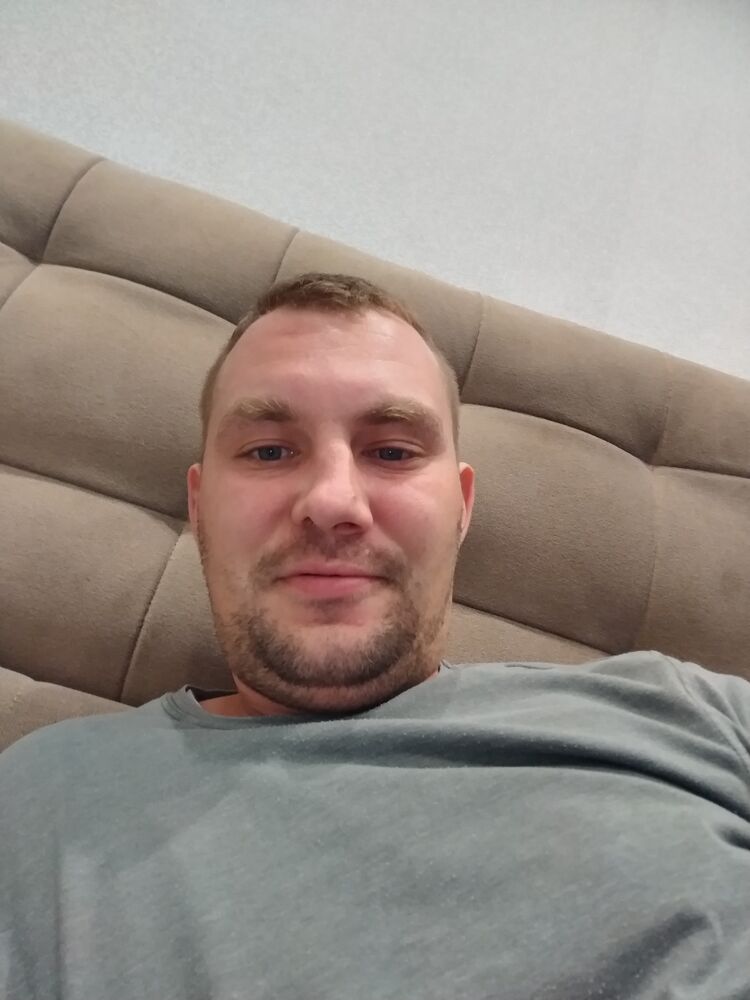  46069587  Konstantin, 34 ,    