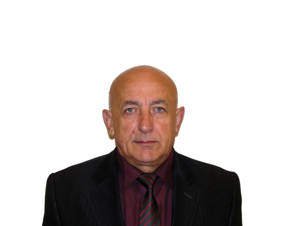  ,   Ը, 72 ,   ,   , c 