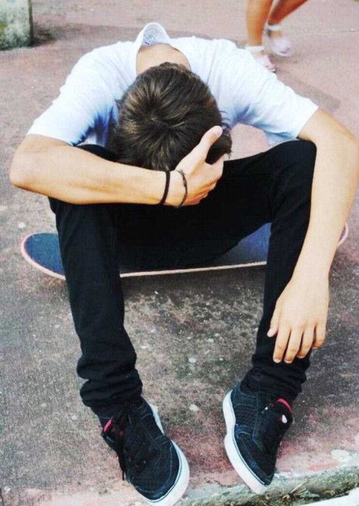  7043997  Maks, 28 ,    