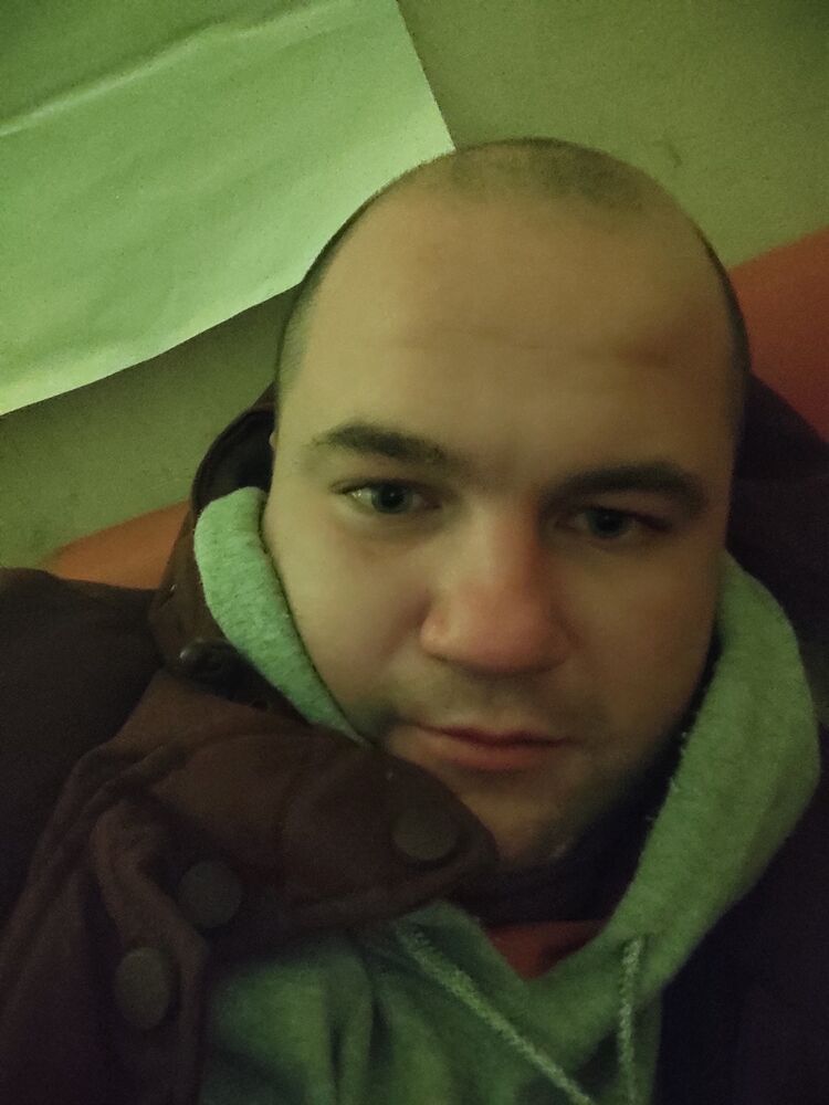  49077877  , 34 ,    
