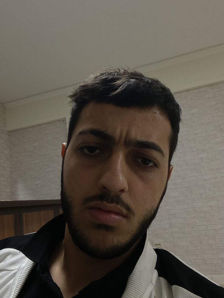  40126747  , 21 ,    