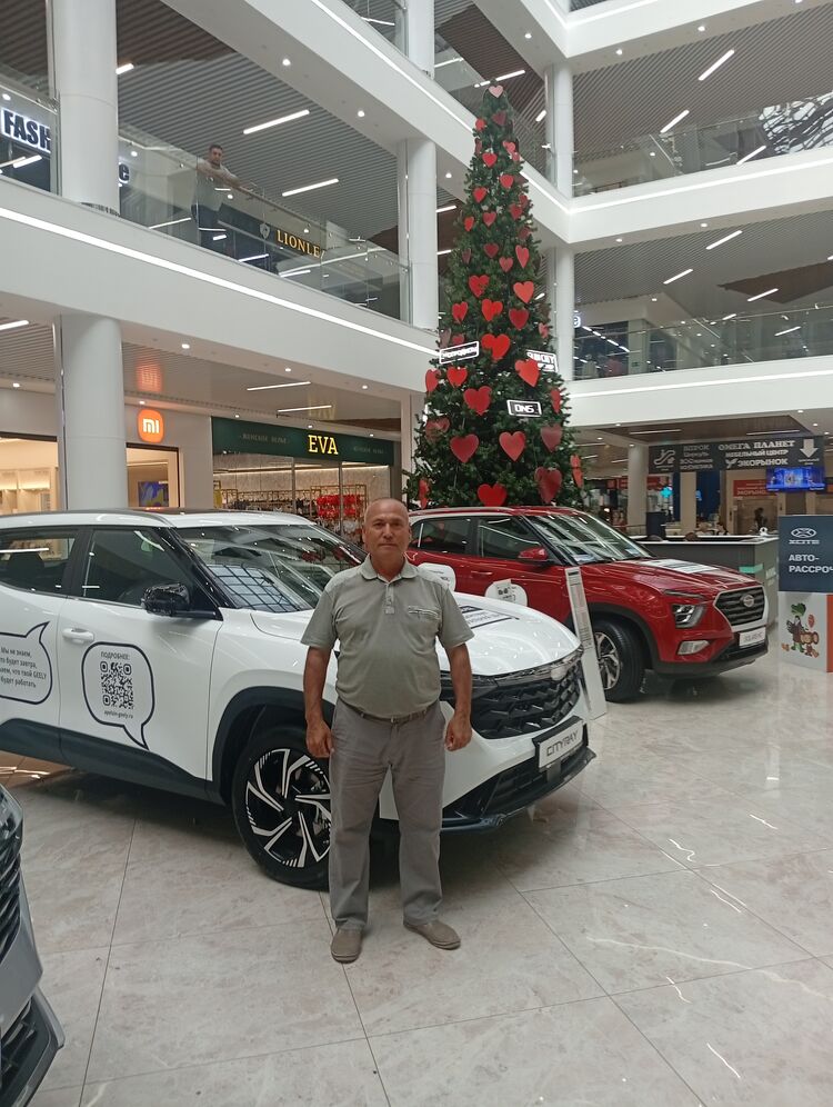  53539817  Alisher, 48 ,    