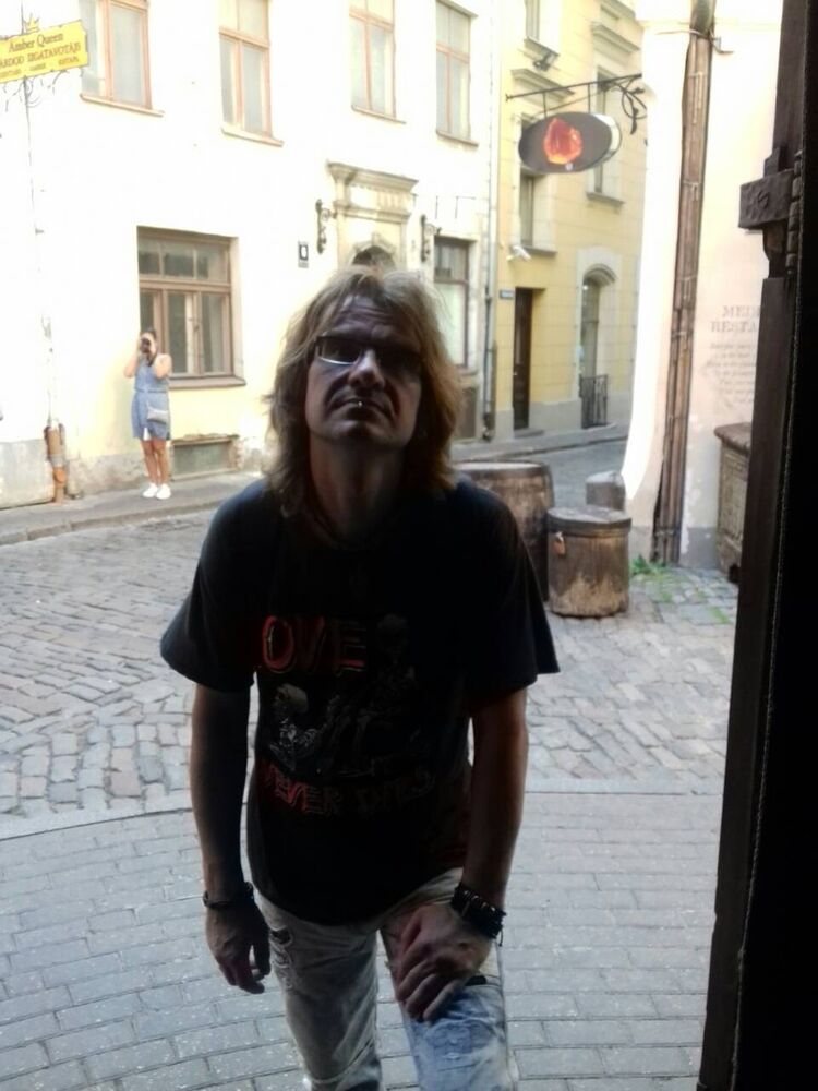  15902187  Sergej, 42 ,    -