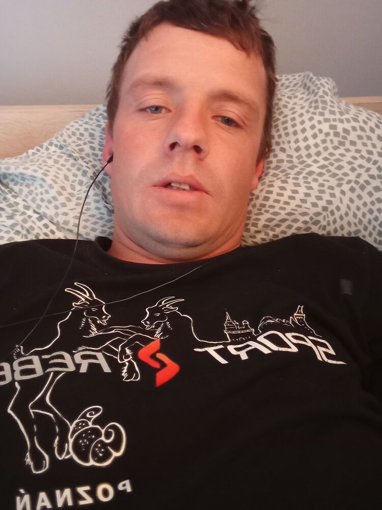  42809607  Yrii, 33 ,    